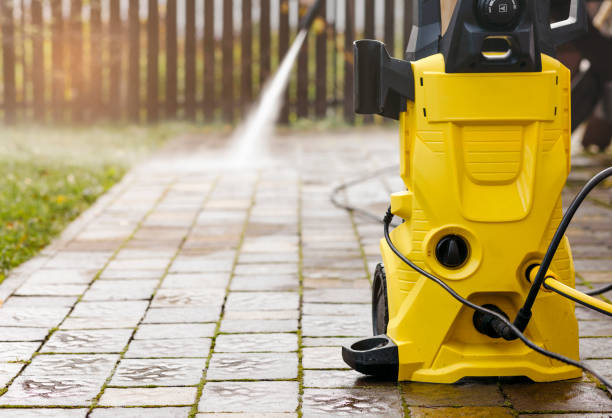Best Pool Deck Cleaning  in Bethel Island, CA